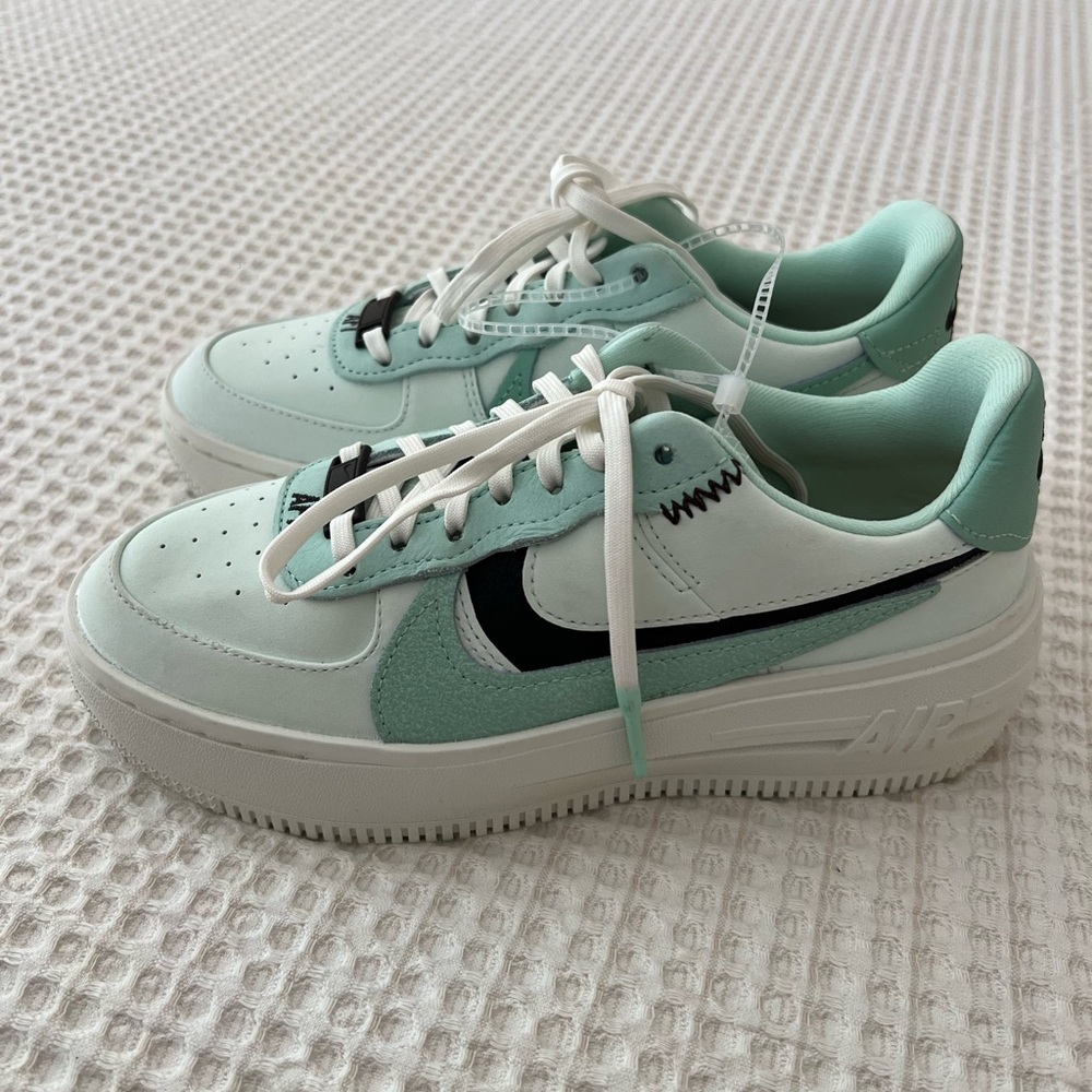 Nike Air Force 1 Platform Sneakers Brand New